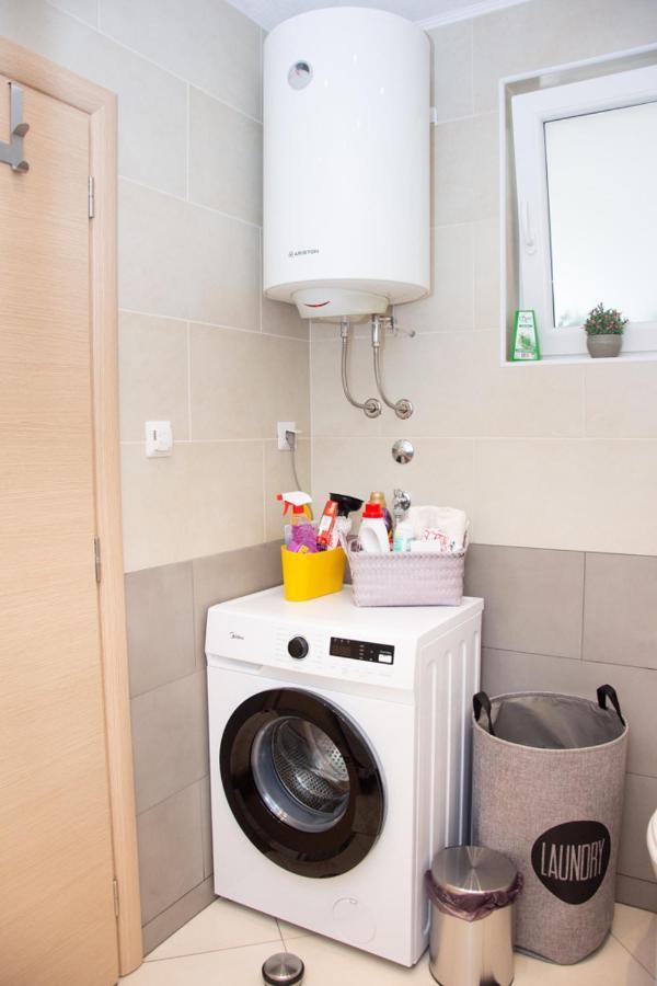 App Roko 3 Apartment Пореч Екстериор снимка